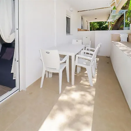 Apartment Alekos Garden House 2 Bedrooms 6 Guests *
