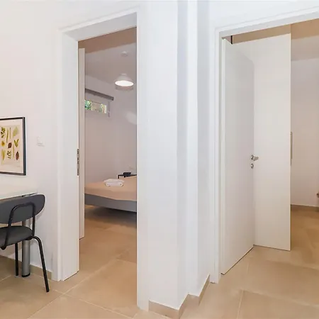Alekos Garden House 2 Bedrooms 6 Guests Chaniotis