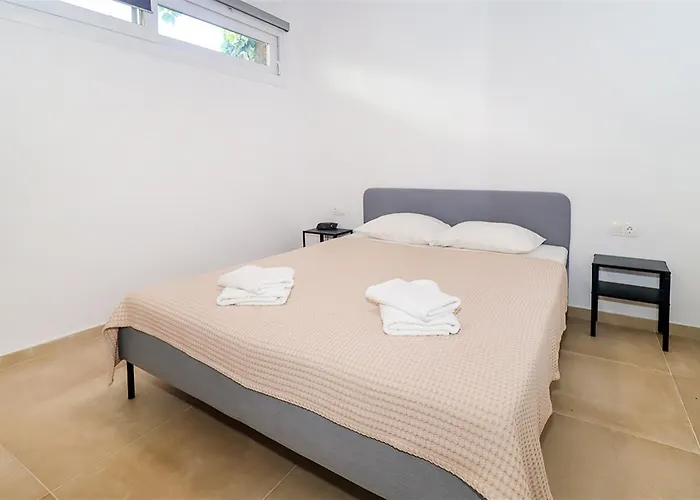 Alekos Garden House 2 Bedrooms 6 Guests Appartement *